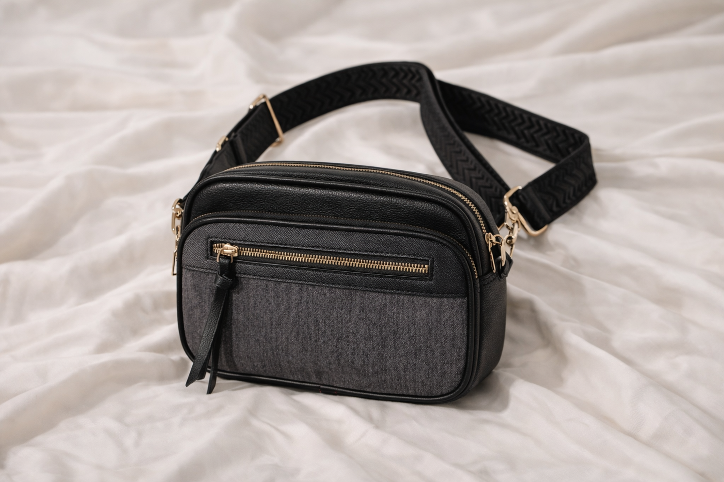 Zwarte Crossbody Tas met Textiel Detail