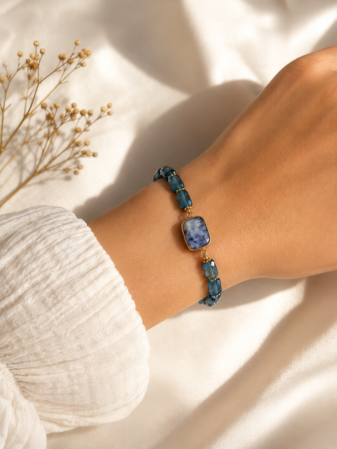 Ocean Glow Armband