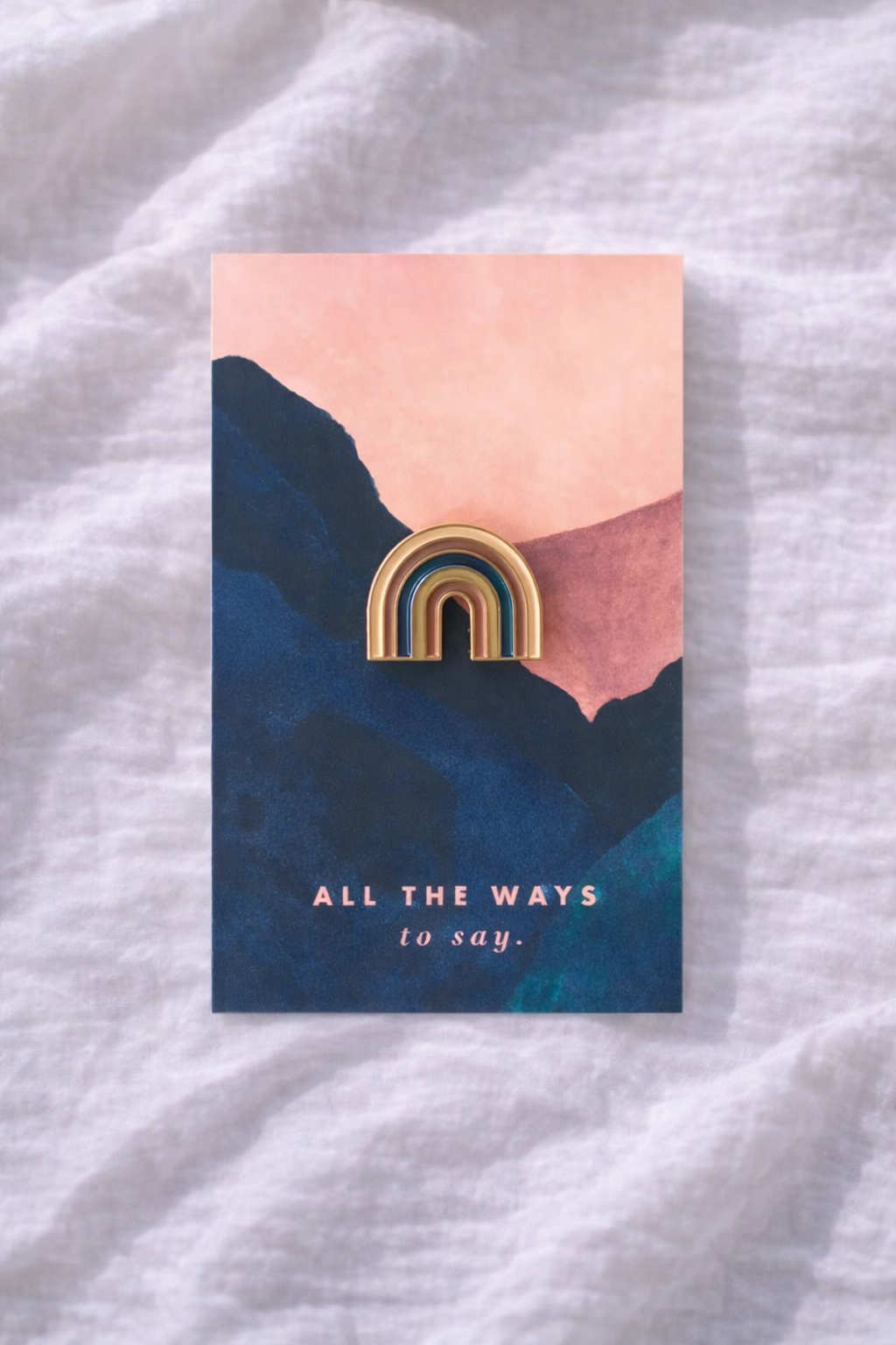 Minimal Rainbow Pin + Kaartje