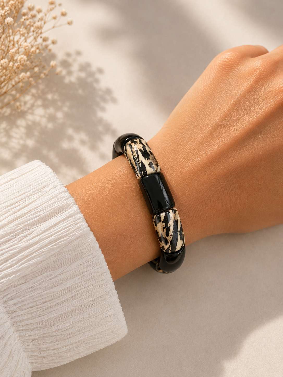 Zwart-beige Statement Armband