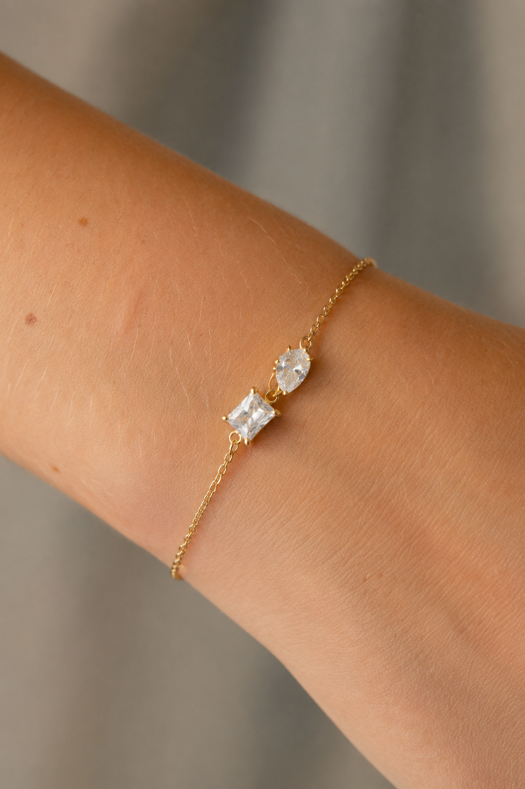 ✨ Double Spark Bracelet – Gold