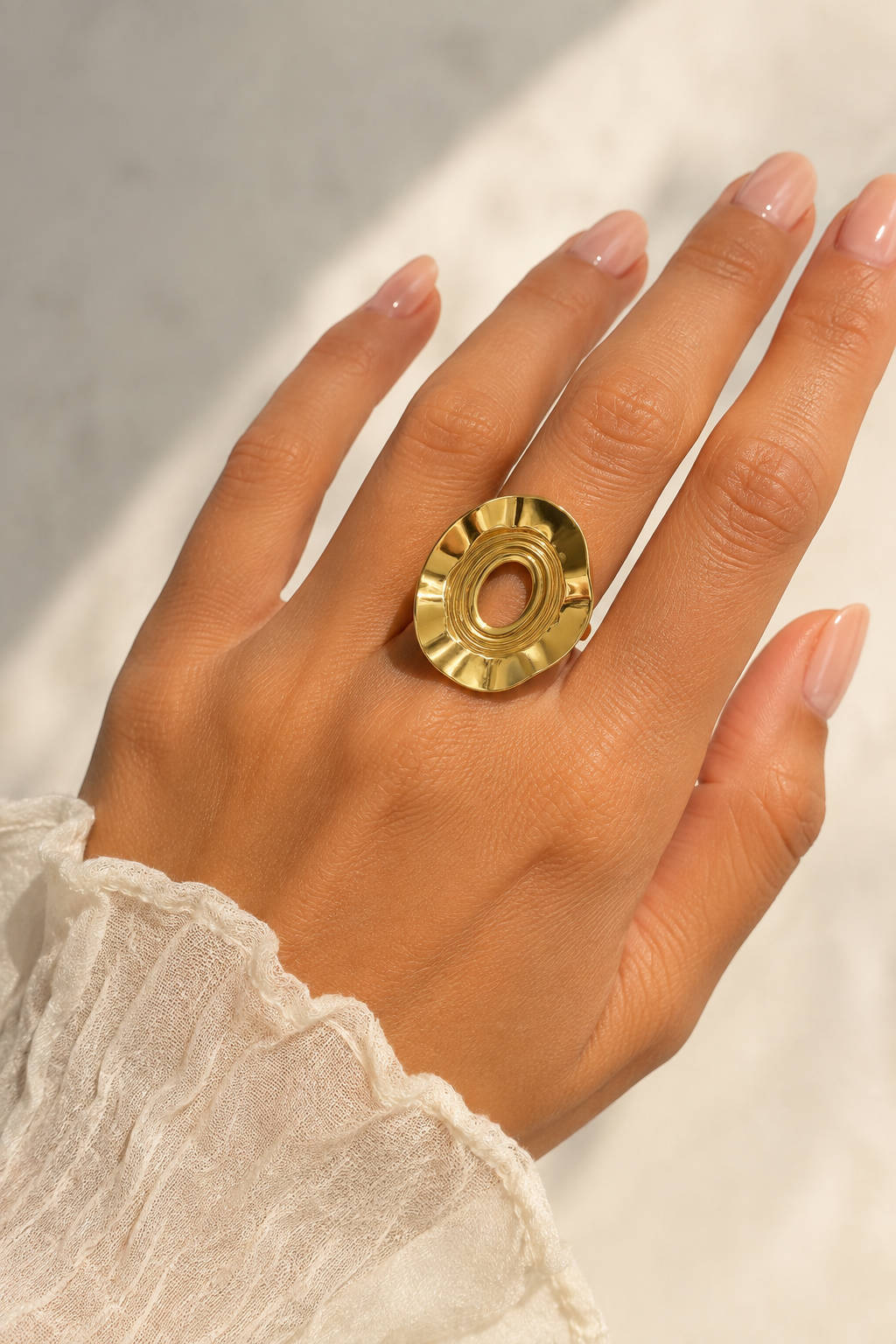 ✨ Golden Halo Ring