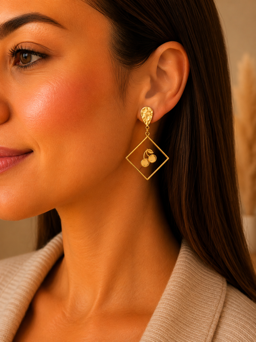 🍒 Statement Oorbellen – Cherry Gold